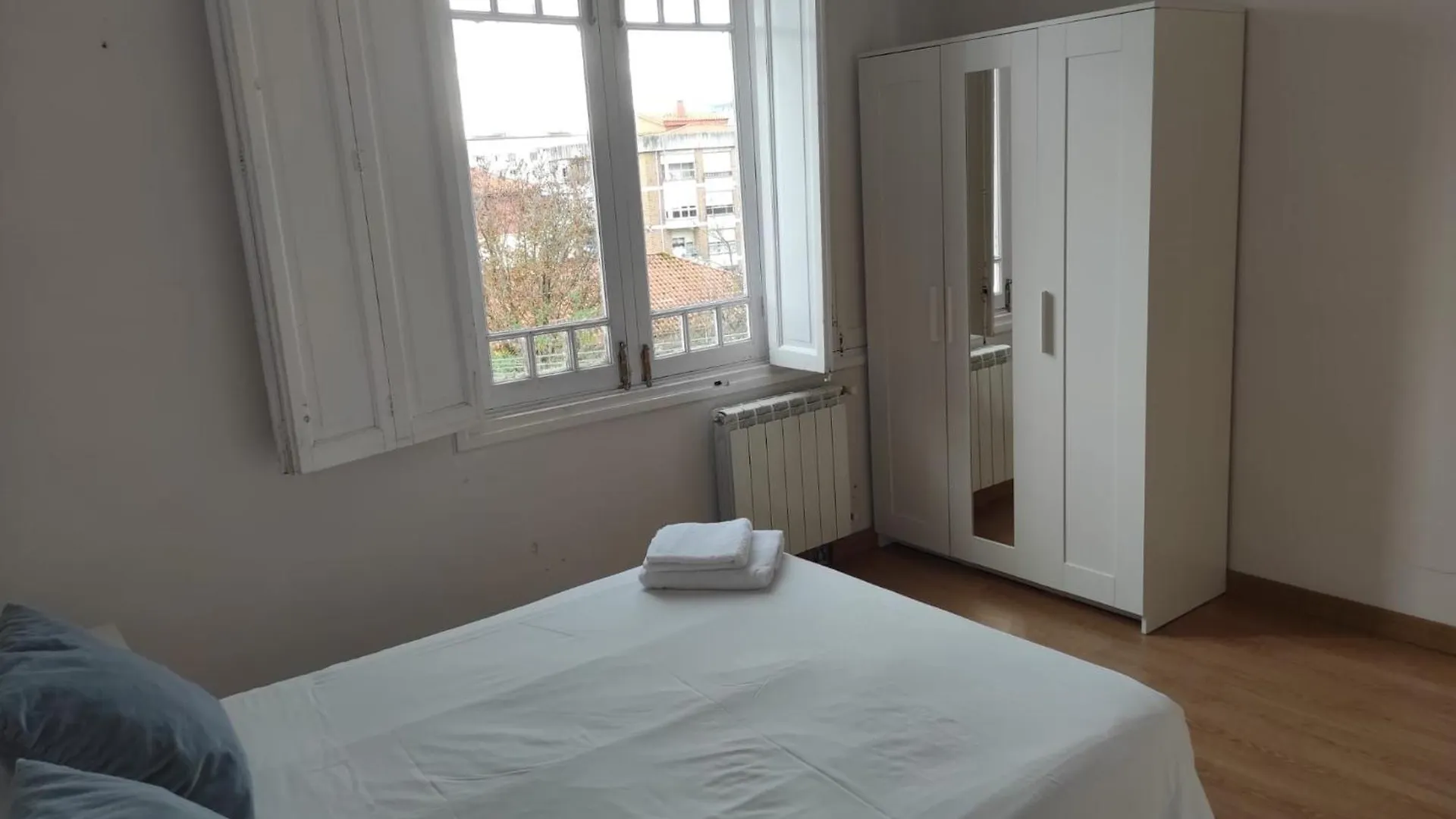 Apartamento LOVELY centro Santander Spain